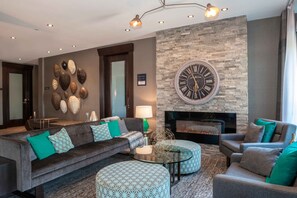 Lobby - Sandman Hotel Oakville (Oakville)