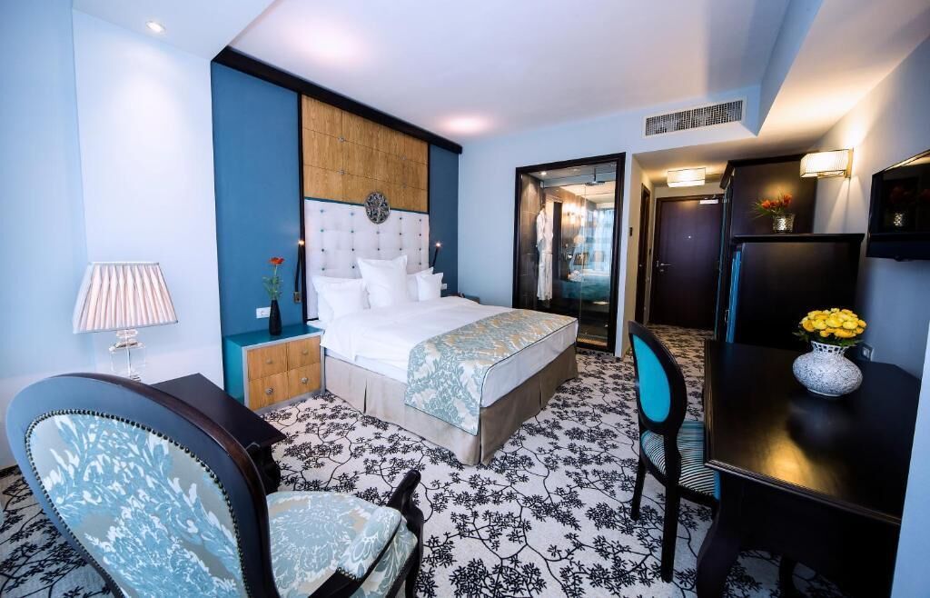 hypo-allergenic bedding, minibar, in-room safe, individually decorated