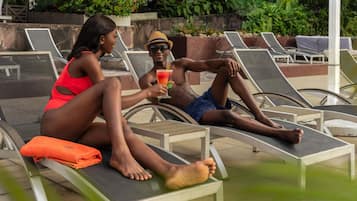 2 Restaurants, Mittagessen, Abendessen, internationale Küche