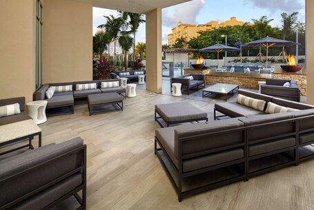 Hyatt Place Miami Airport East - Image 1