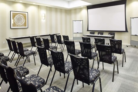 Hyatt Place Miami Airport East - Image 20