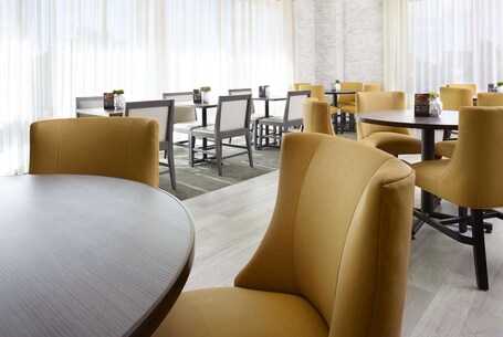 Hyatt Place Miami Airport East - Image 7