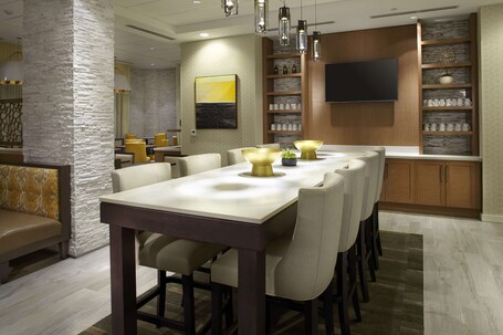 Hyatt Place Miami Airport East - Image 23