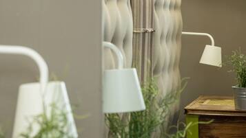Frette Italian sheets, premium bedding, pillowtop beds, minibar