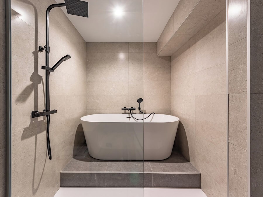 Habitación romántica | Baño | Ducha y cabezal de ducha tipo lluvia