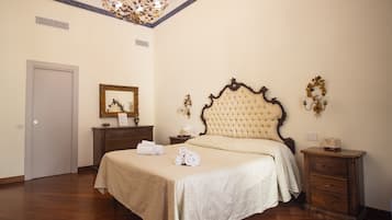 Quarto superior | 1 quarto, roupas de cama premium, frigobar, cofres nos quartos