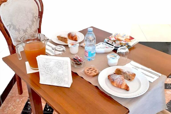 Colazione (7 EUR a persona)