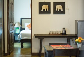 2 Bedroom Family | Living room