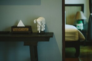 In-room safe, desk, soundproofing, free cribs/infant beds - The Odyssey Serviced Apartment (Chiang Mai)