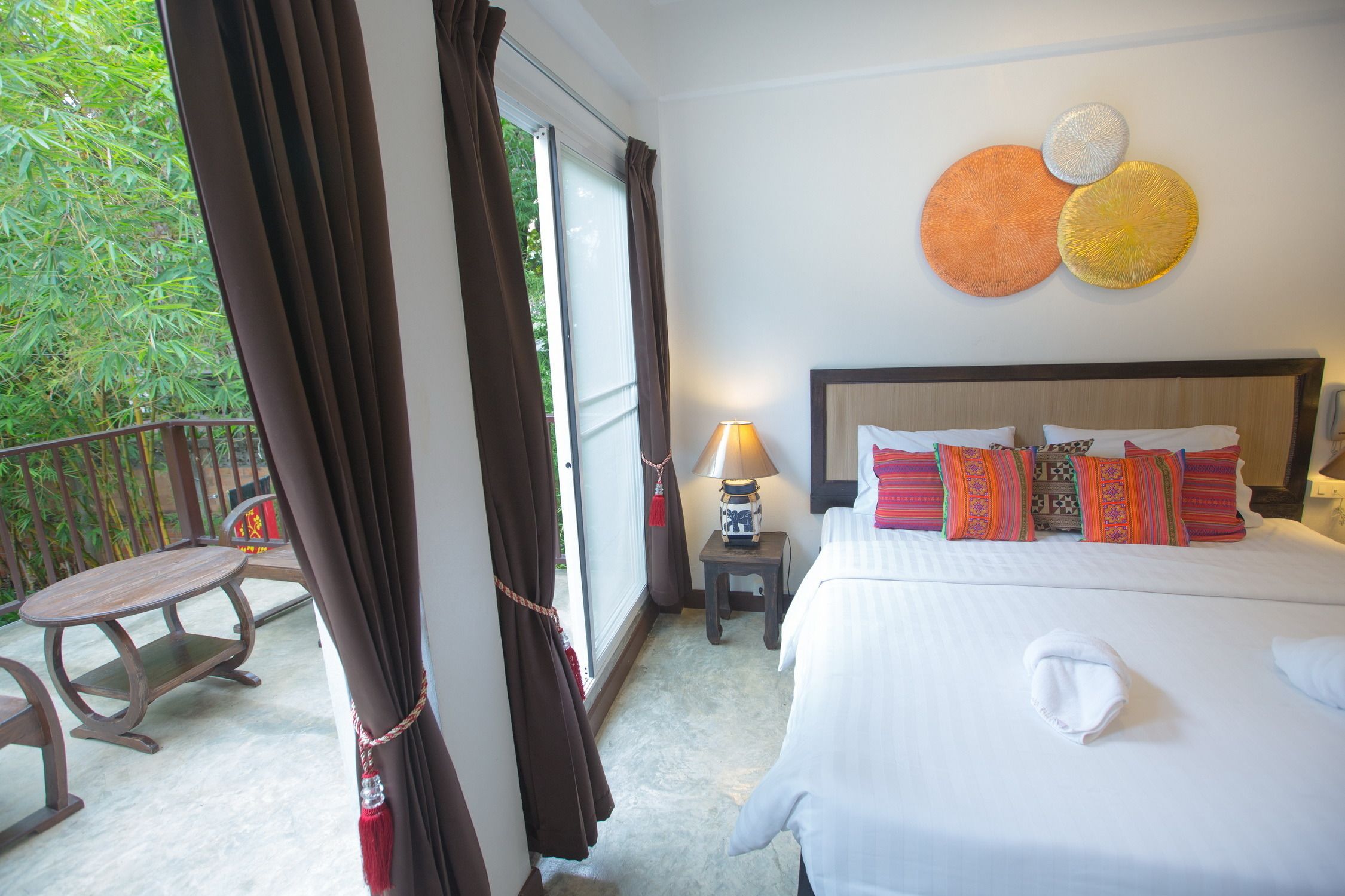 studio | in-room safe, desk, soundproofing, free cots/infant beds