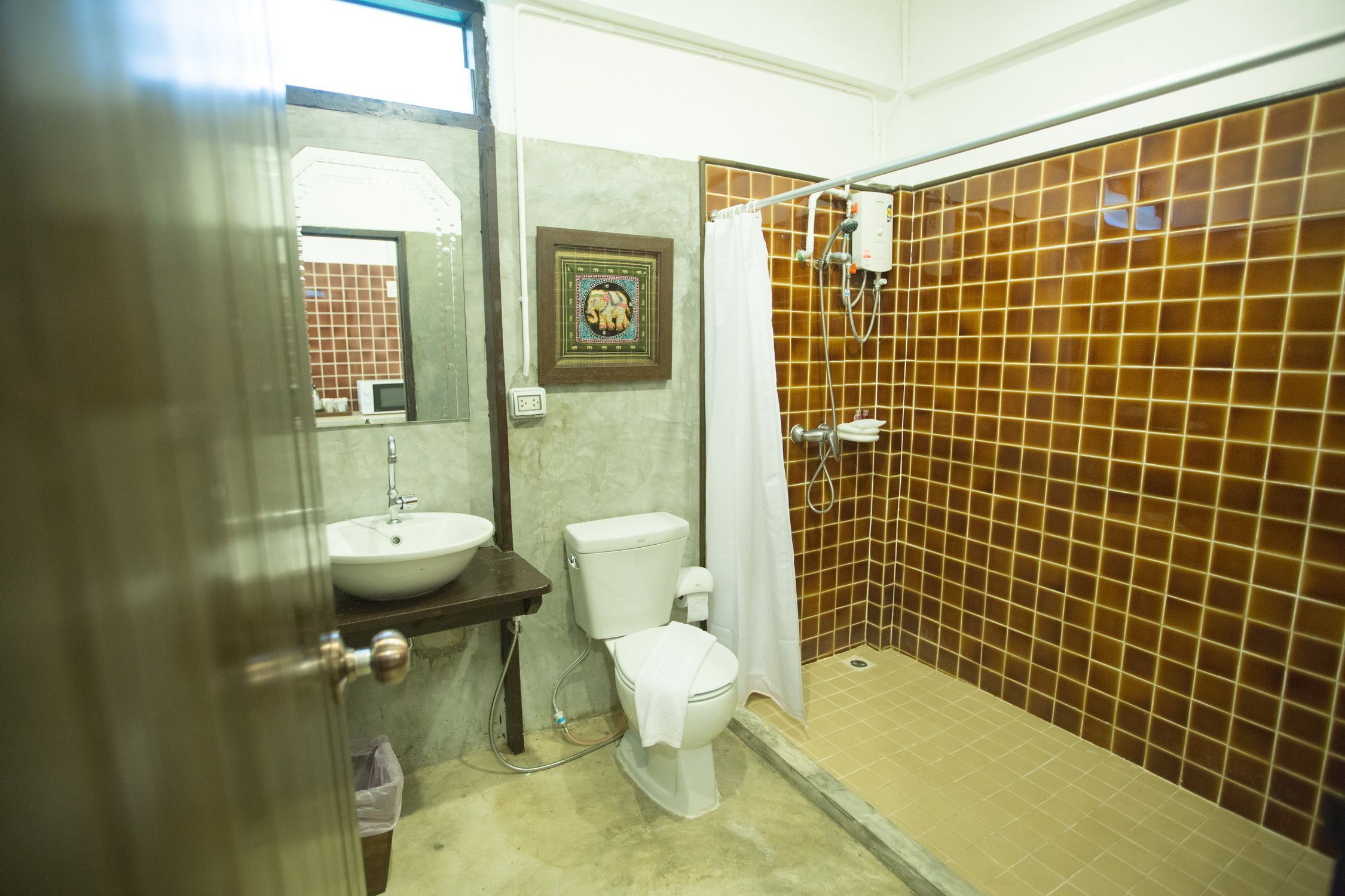 studio | bathroom shower