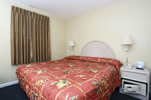 Cots/infant beds, rollaway beds