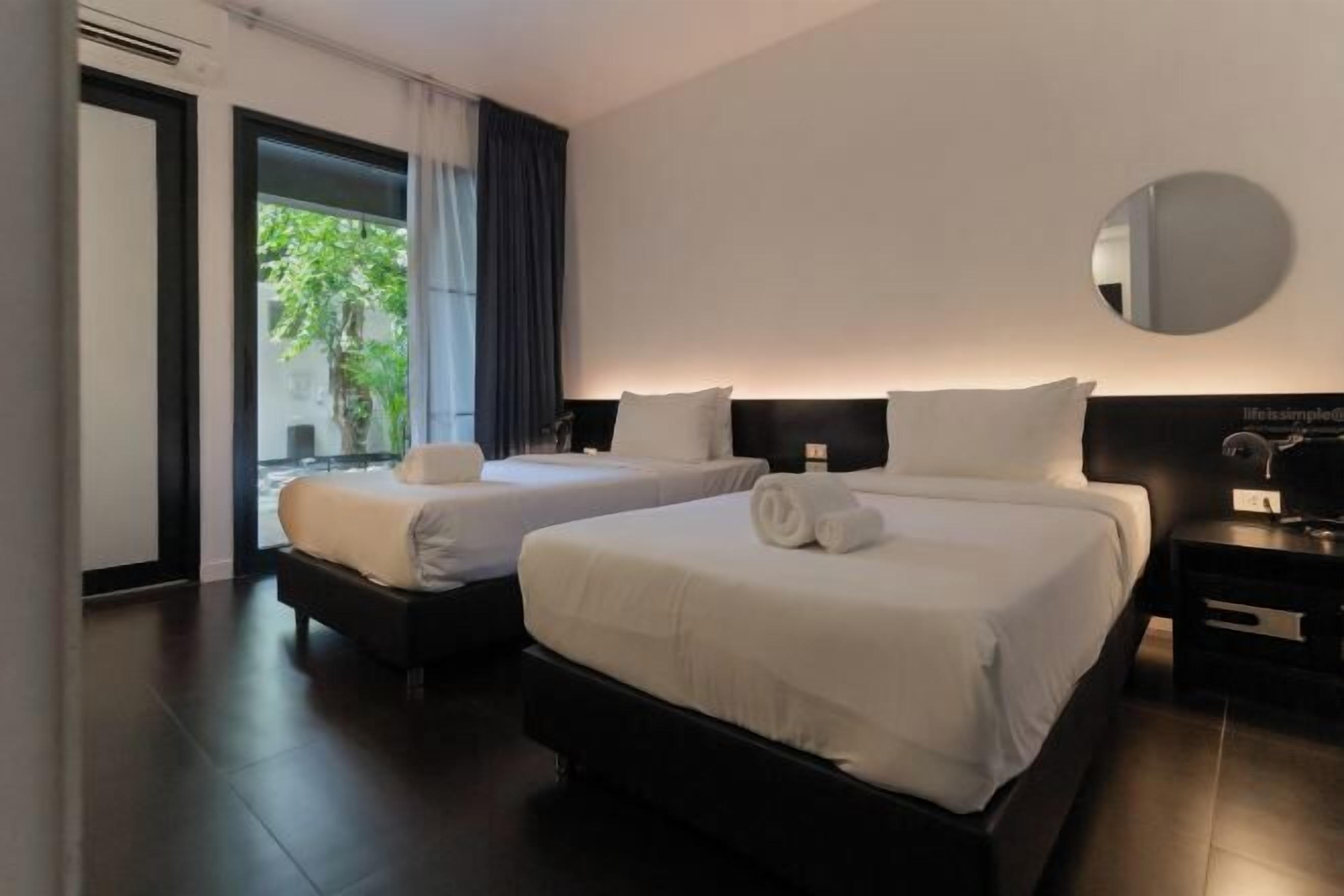 Ropa de cama de alta calidad y minibar 