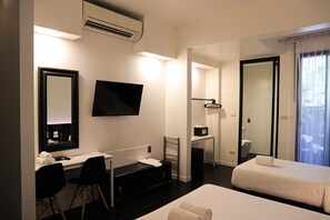 Triple Room (1 Double and 1 Single Bed)(Adults Only) - BED Phrasingh Hotel - Adults Only (Chiang Mai)