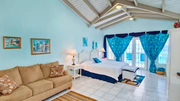 Individually decorated, soundproofing, iron/ironing board, free WiFi