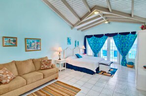 Individually decorated, soundproofing, iron/ironing board, free WiFi - The Lighthouse Villas (Cane Garden Bay)