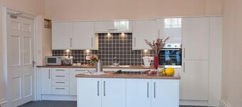 Windsor Street Apartments