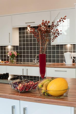 Appartamento, 3 camere da letto | Cucina privata | Frigorifero, microonde, piano cottura, lavastoviglie