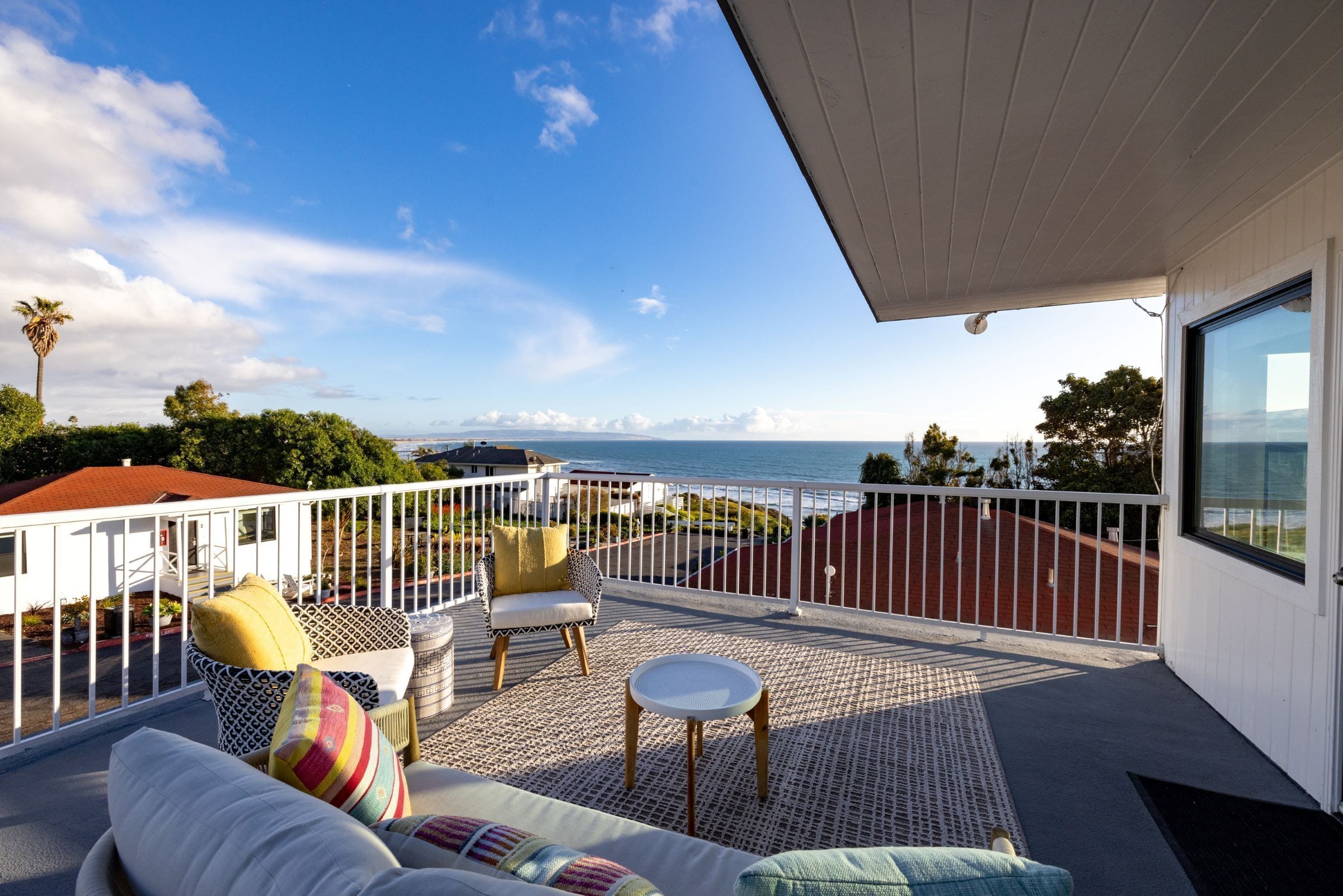 Quarto, 1 cama King, vista para o oceano | Terraço/pátio