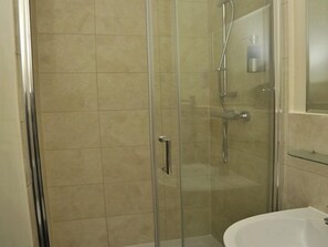 Bathroom - Hoppers Cottage Guest House (Newcastle-upon-Tyne)