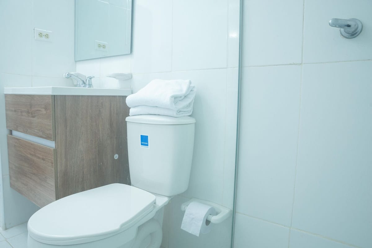 Kylpyhuone | Suihku, pyyhkeet