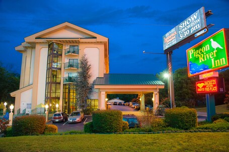Pigeon River Inn - Image 17