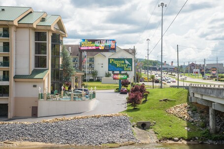 Pigeon River Inn - Image 69