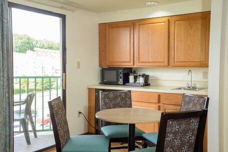 Pigeon River Inn - Image 33