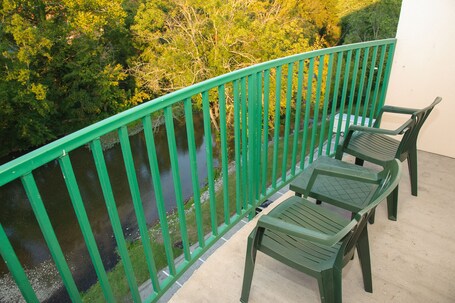 Pigeon River Inn - Image 22