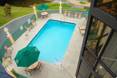 Pigeon River Inn - Image 53