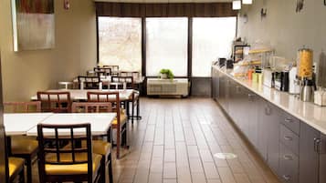 Free daily buffet breakfast