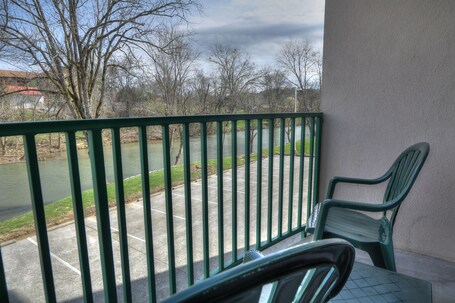 Pigeon River Inn - Image 20