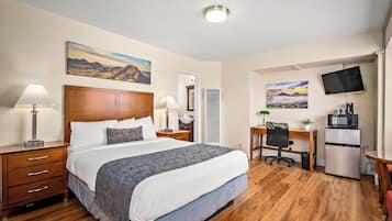 Standard Room, 1 Queen Bed