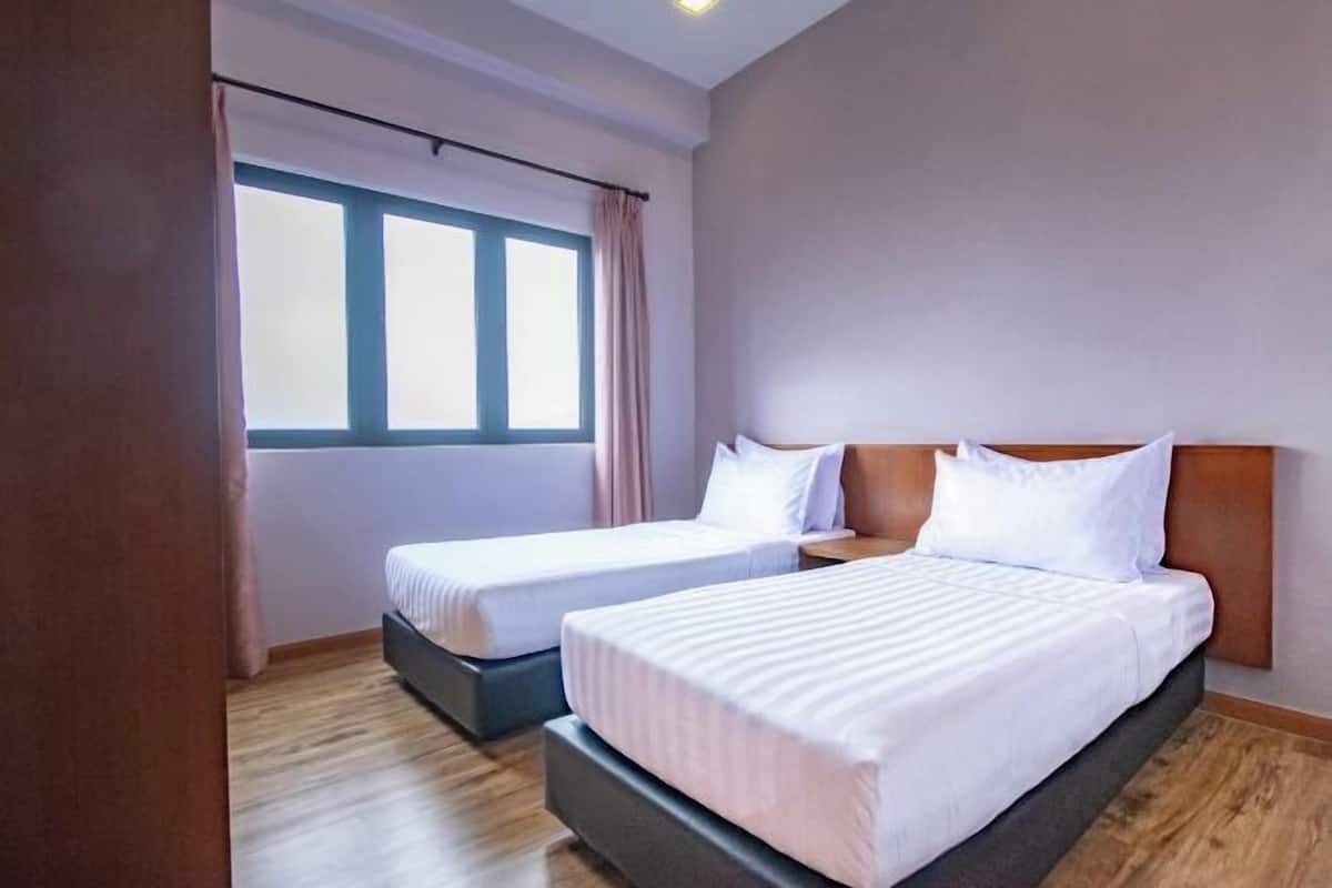 Minibar, soundproofing, iron/ironing board (on request), WiFi (free)