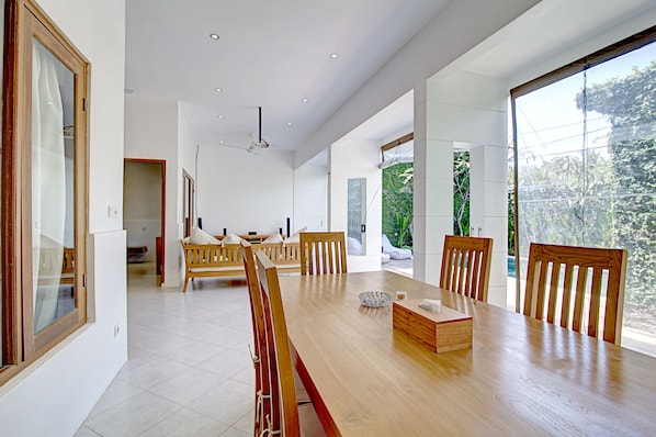 Villa, 2 chambres, piscine privée | Restauration dans la chambre