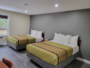 Room, 2 Queen Beds | Free WiFi, bed sheets - Pine Motel (Laurentian Hills)