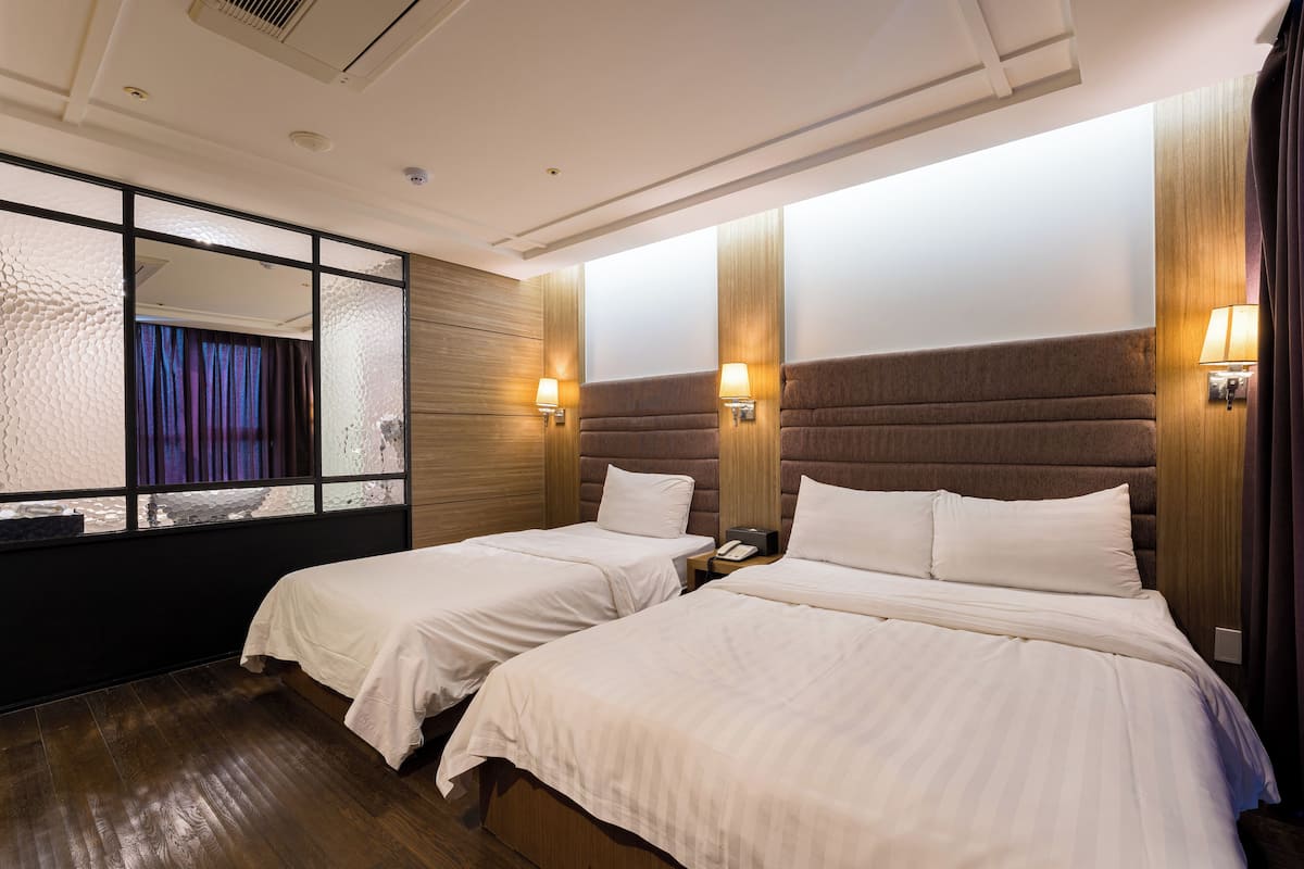 Kamar Twin Standar (Family) | 1 kamar tidur dan didekorasi berbeda-beda