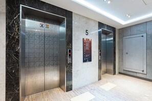 Lift - BrownDot Hotel Songdo (Incheon)