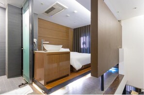 套房 (Loft) | 特色装修、特色家居、遮光窗帘、隔音
