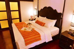 エグゼクティブ スイート | セーフティボックス (室内)、デスク、ノートパソコン用作業スペース、WiFi (無料)