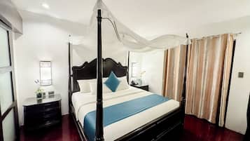 Executive Suite | In-room safe, desk, laptop workspace, free WiFi