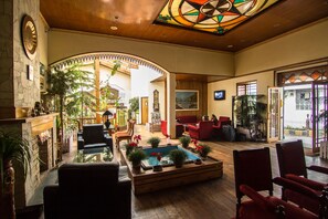 Reception - Central Heritage Resort & Spa, Darjeeling (Darjeeling)