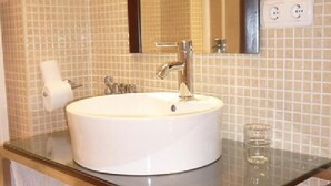 Studio (2 people) | Bathroom | Towels - Ordino 3000 (La Cortinada)
