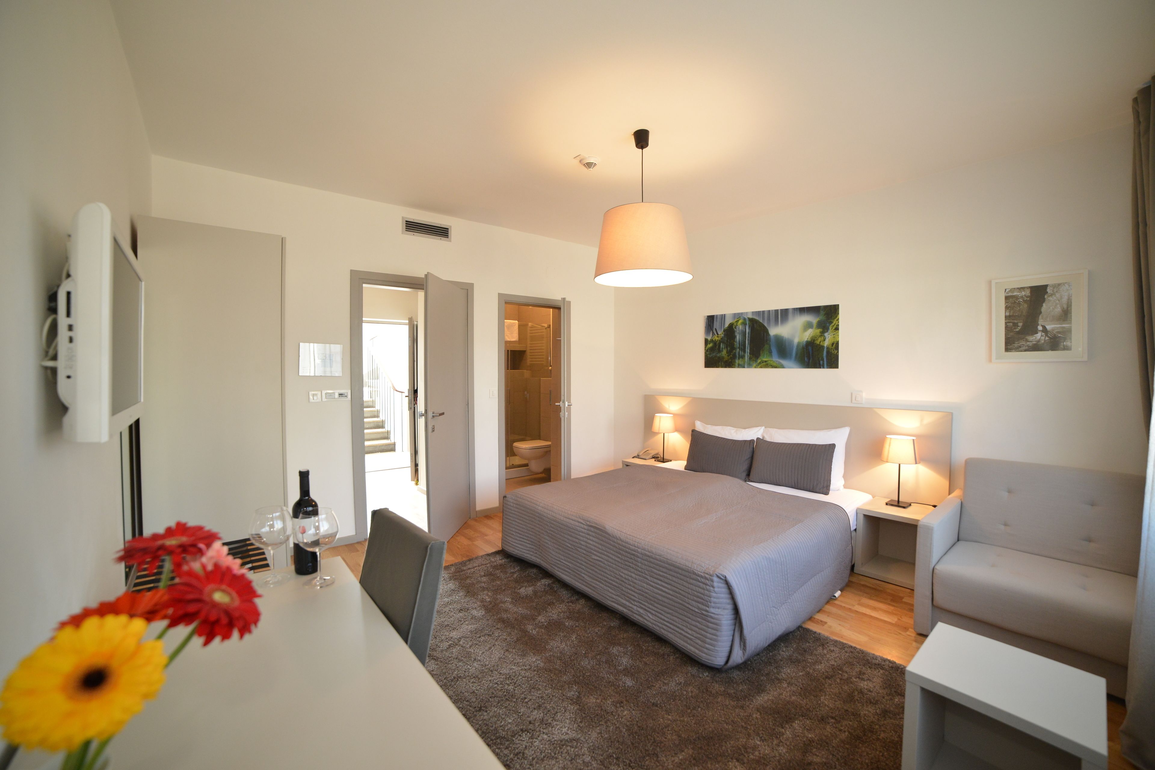 1 bedroom, in-room safe, desk, laptop workspace