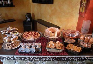 Buffet - Bed and Breakfast Hostel Josef (Palermo)