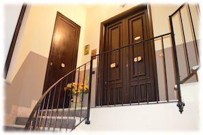 Entrée de l’hébergement