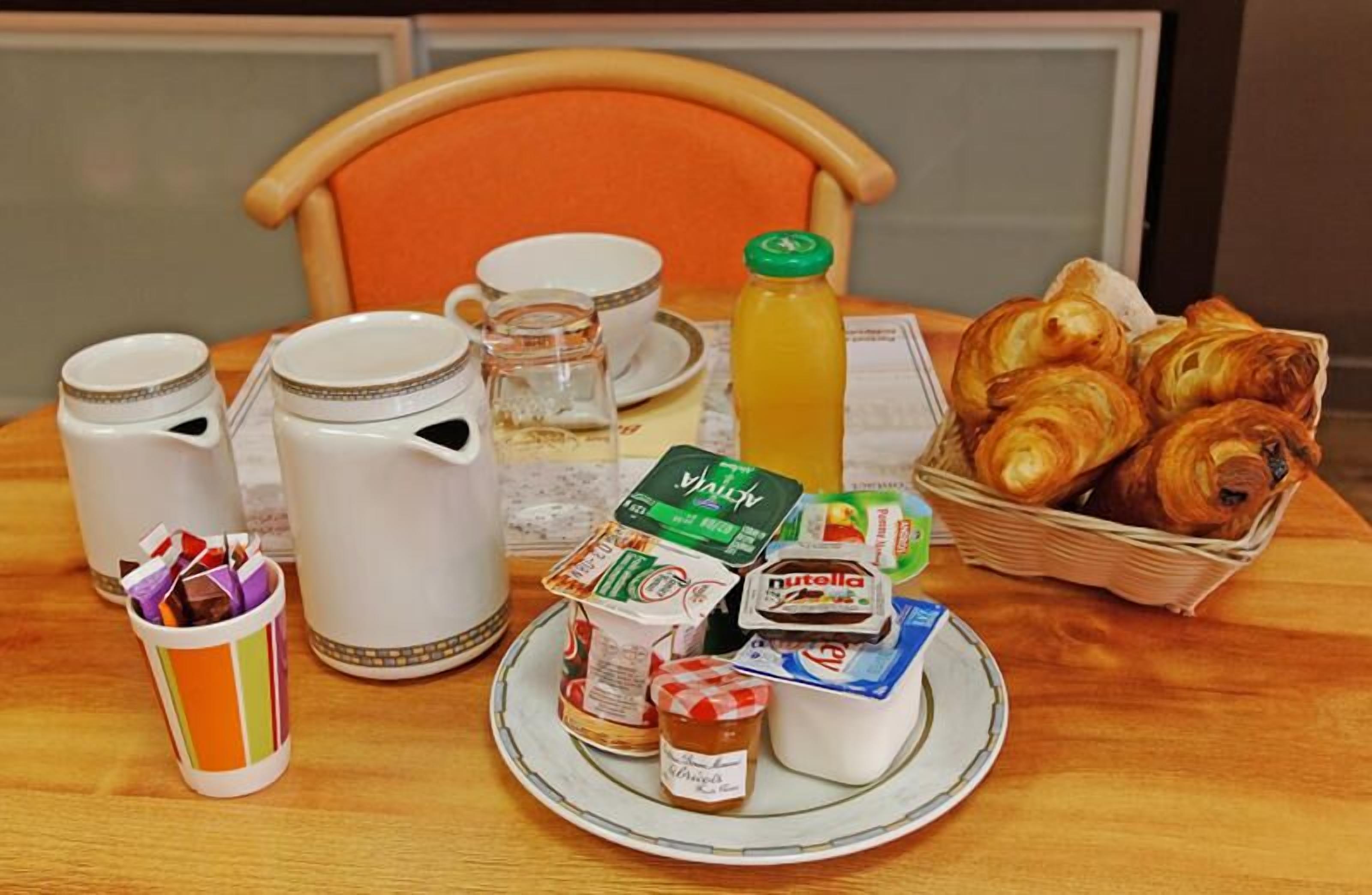 daily continental breakfast (eur 12 per person)