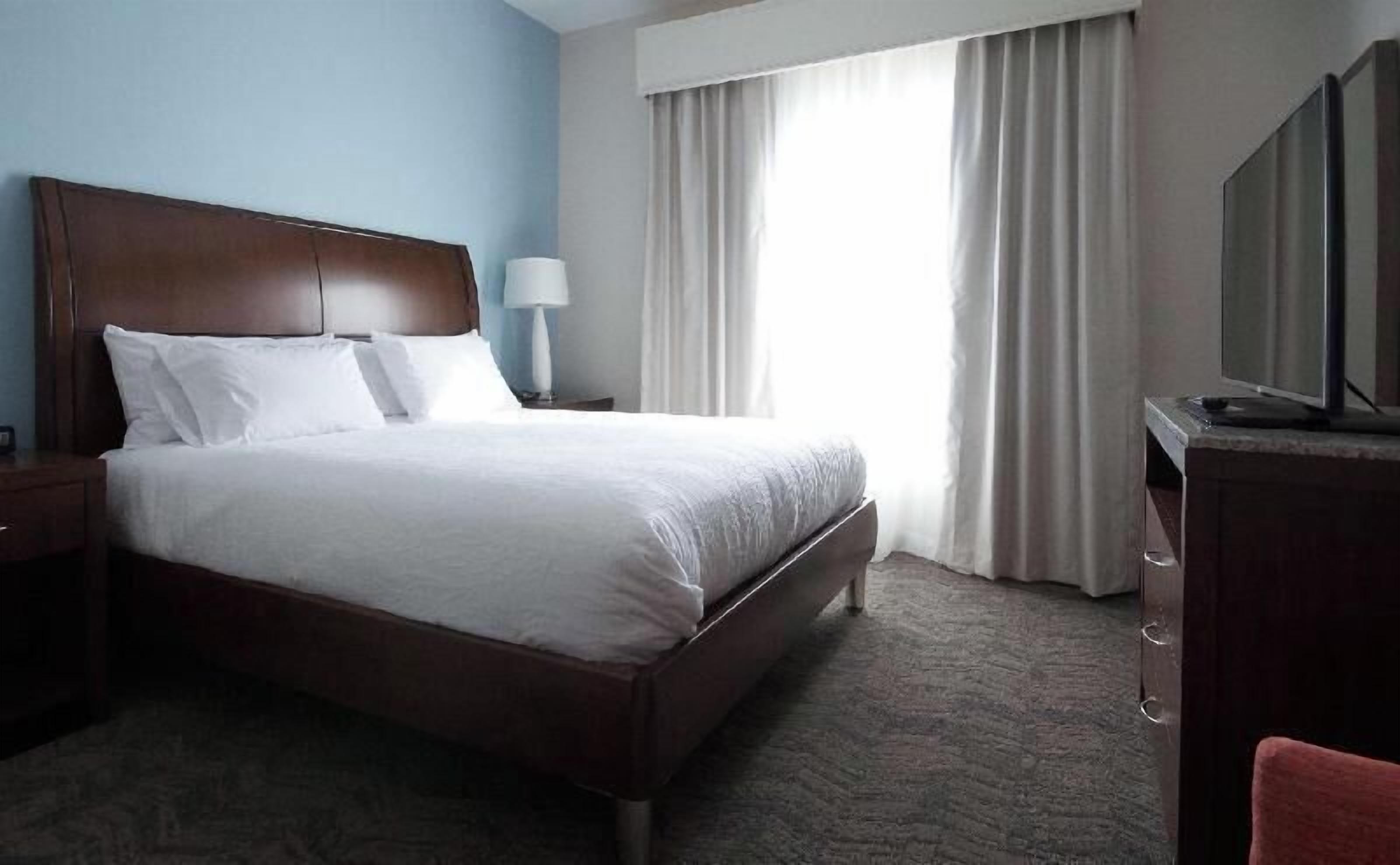 In-room safe, laptop workspace, free WiFi, bed sheets