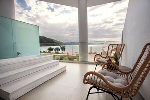 President Suite with outdoor hydromassage bathtub | Terrasse/gårdhave