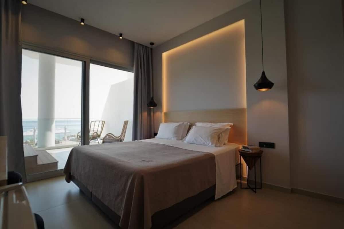 Superior President Suite with outdoor hydromassage bathtub | 1 개의 침실, 다리미/다리미판, 무료 WiFi